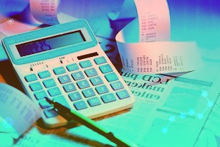 爱施德：公司是荣耀的战略投资者和重要合作伙伴超过了小米